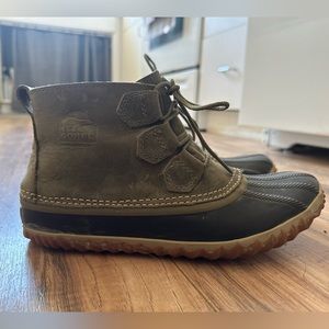 Sorel Out N About Olive Green Duck Boot